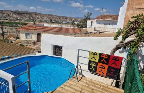 Casa amplia, piscina privada, 4 dormitorios y playa cercana - Foto 11