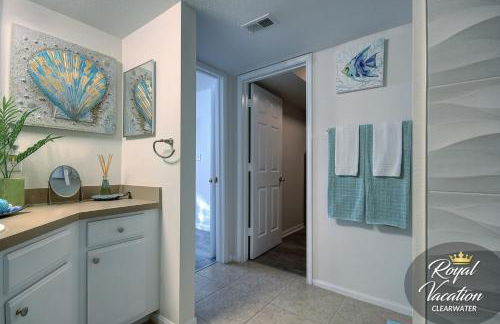Royal Dream at Avalon Clearwater - Pool & Free Parking - 10 Min Drive to Clearwater Beach - Foto 23