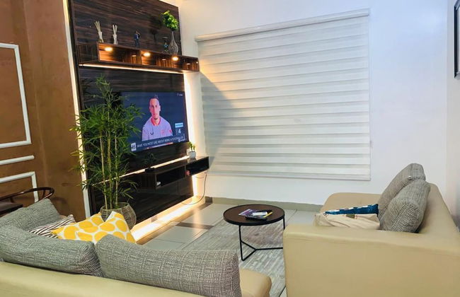 Charming 1-bed Apartment in Victoria Island, Lagos - Photo 1