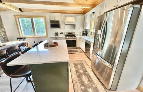 Sunset Over Stanton, New Home w/ Hot Tub/Fire Pit - Foto 6