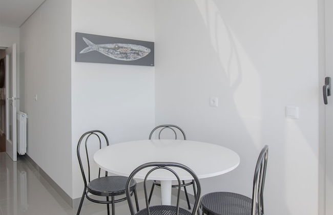 Liiiving - Luxury River View Apartment III - Photo 24