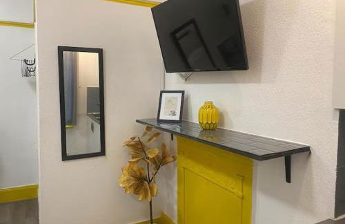 2 Guests Studio - 20 Minutes to Central London - Photo 11