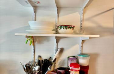 Private Room with Shared Bathroom on the 1st Floor 10 Minutes Walk to University of Washington - Foto 23