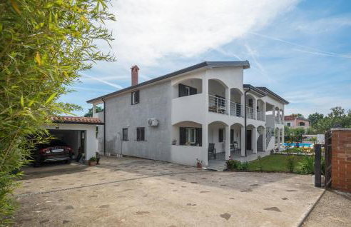 1 Bedroom Awesome Apartment In Nova Vas - Photo 11