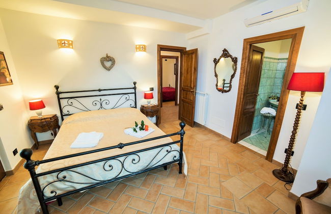 Villa on top of a Hill With an Enchanting View of Lake Bolsena - Foto 6