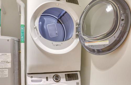 Downtown Omaha Getaway with Deck and Gas Grill! - Foto 22