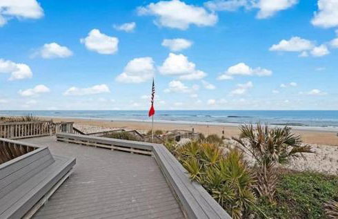 Beachy Vibes - 2BR w lake views & screened sunroom - Foto 13