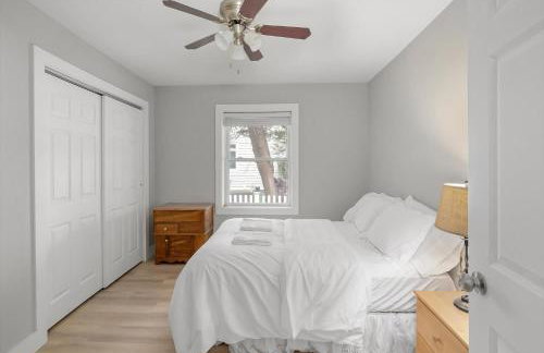 Shelburne Bay Retreat Modern 3BR Lakefront Views - Foto 14