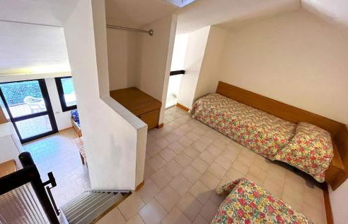 Stunning Apartment In San Feliciano - Foto 22