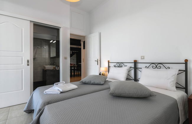 Alonaki Apartments - Photo 7