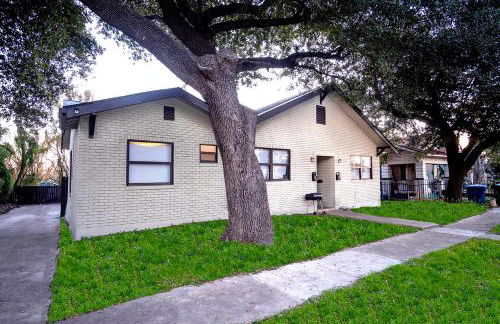 Cozy Downtown Guest House 2br/1ba Sleeps 8 - Foto 4