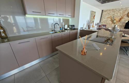 Sylvie conciergerie Exceptional house with sea view - Foto 35