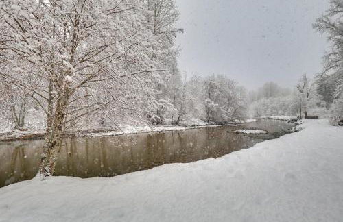 Yakima Riverfront Retreat! Cozy Cascades Cabin - Foto 24
