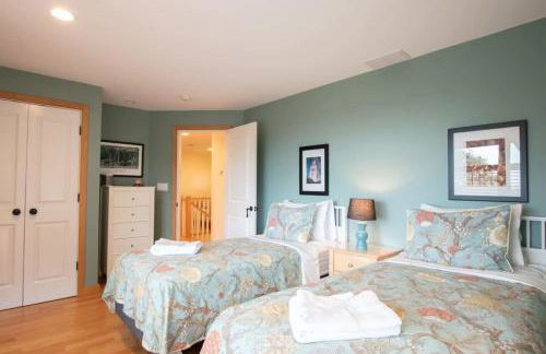 Beautiful backyard pool deeded beach rights - Foto 20