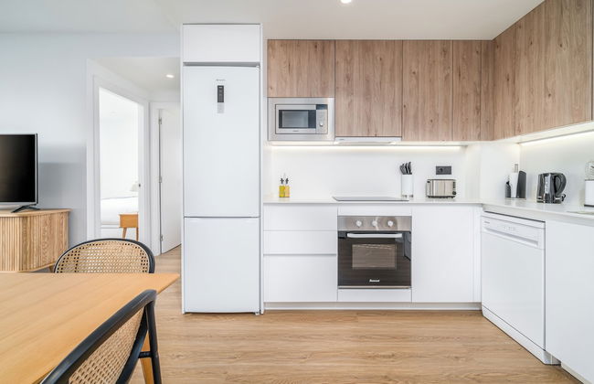 Limehome Barcelona Plaça Pirineus - Photo 23