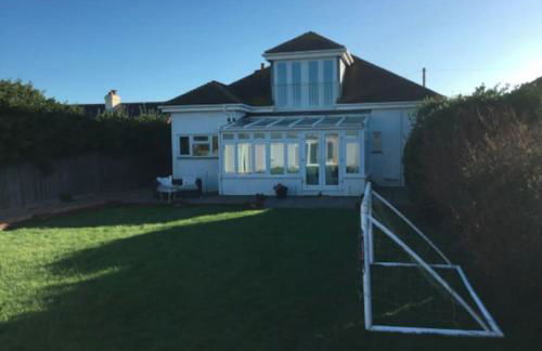 2100 Sq Ft Beach House with large garden - Foto 22