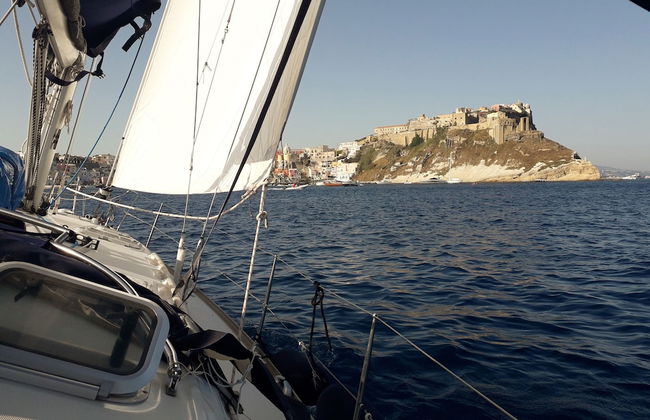 Captivating 2-bed Villa in Forio - Enjoy a Yacht - Foto 10