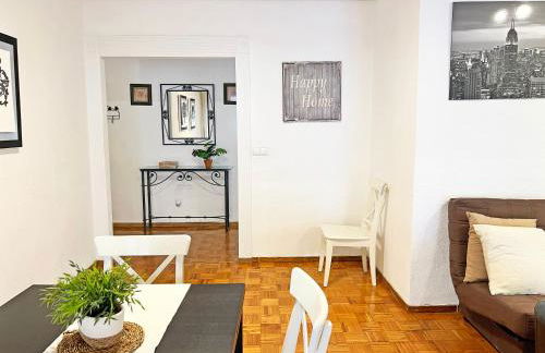 Encantador Muy Céntrico Terraza y AC - Foto 6