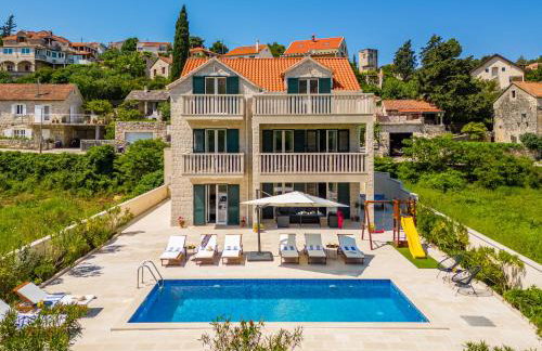 Villa Janie with a pool for up to 16 people - Photo 7