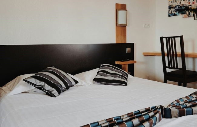 Residella House - Photo 15