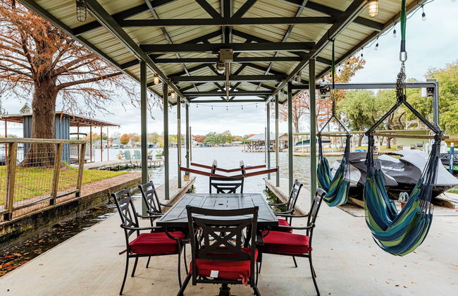 Lake LBJ Waterfront Family-friendly Retreat! - Photo 24