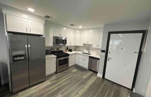 The Homey Suite - 1BR with Luxe Amenities - Foto 2