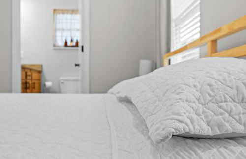 3BR 2BA Home with King Queen & Twin Beds - Foto 19