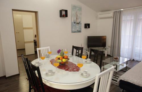 Ana Marija - Foto 20