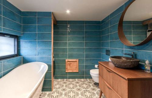 Chalet ZigueZague - Calme - Proche Thermes - Foto 13