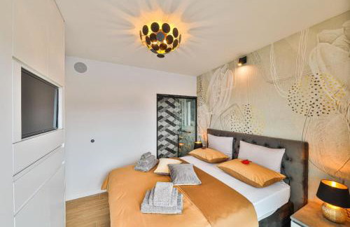 Sky Pool Penthouse with a huge heated private pool - Foto 19