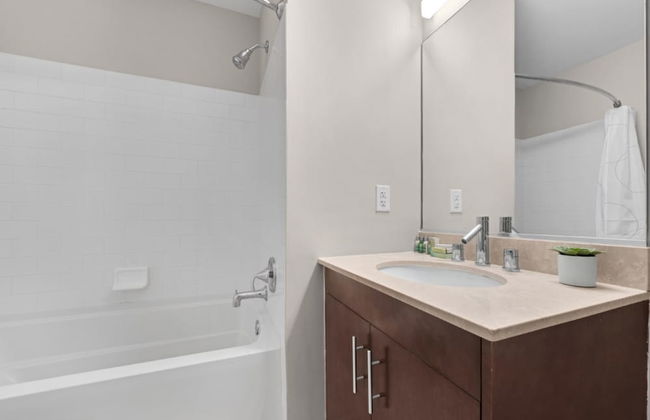 Bluebird Suites near PATH - Foto 37