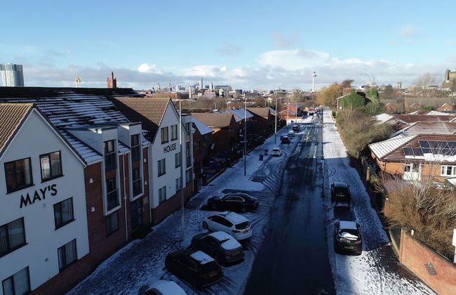 May's House - Photo 1