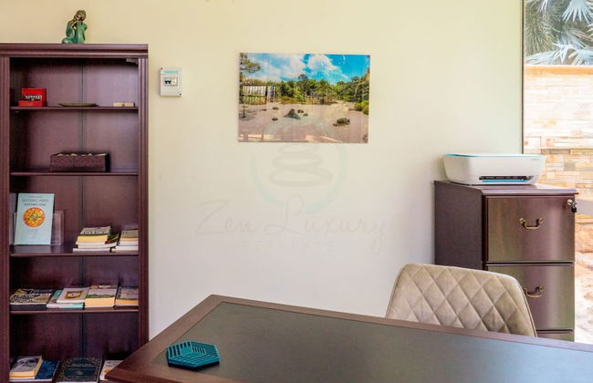 Zenhouse Retreat 5BR Homey Haven Pool Office - Foto 10