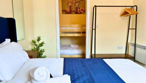 Pool Table 1-Bedroom House, near City Centre and Public Transport, Dog Friendly, Sleeps 5, Free Parking - Foto 5, towels