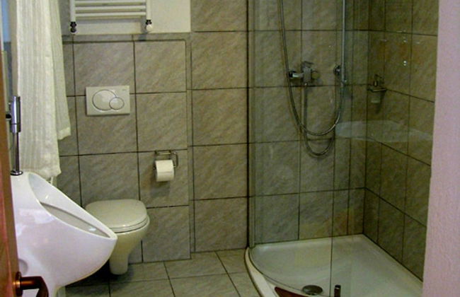 Mansion in Langhe With Pool and Winery Charm - Foto 12