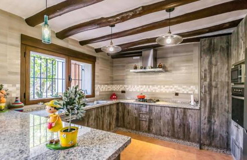 Gorgeous Home In Puertollano - Foto 5