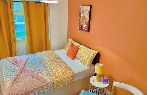 Kaly- Relaxing Garden, Central, Close Parking, near Portsmouth Harbour Train Station, Gunwharf Quays, Southsea - Foto 3