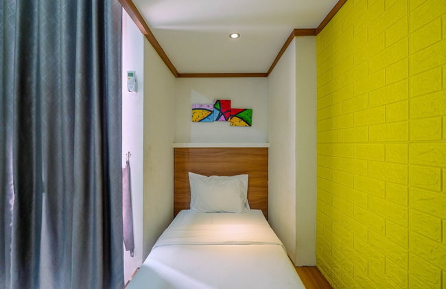 Comfort Studio with Bunk Bed at Dave Apartment - Foto 8