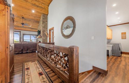 A Mornings Mist - Scouts Overlook - Romantic Retreat, Hot Tub, Cozy Fireplace, Mountain Views at Scouts Overlook - - Foto 7