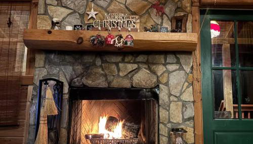 Charming Cabin with Incredible Mountain Views - Foto 4