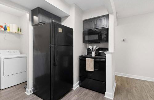 New Seasonal Comfort near USC and Riverwalk Trails - Foto 24