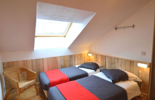 Rustic Farmhouse With Pool - Photo 3