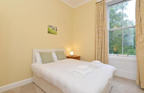 Home by The Meadows, close to City Centre - Foto 8