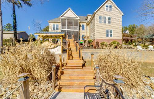 Porch and Game Room! Getaway on Lookout Shoals Lake - Foto 24