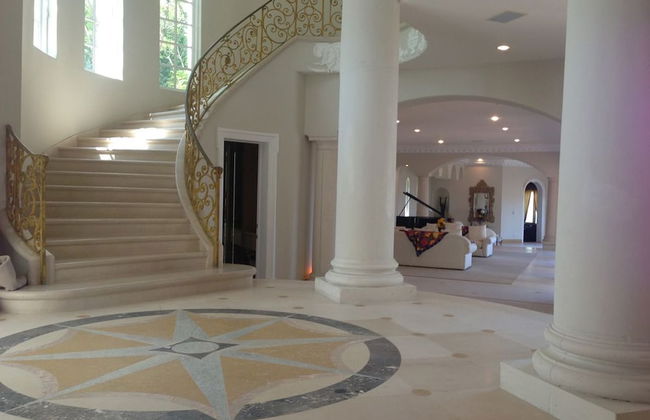 The Stradella Court Mansion - Photo 33