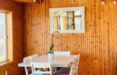 Unforgettable 4 bedroom 3 bath waterfront cabin - Photo 11