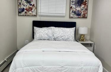 Julie's Cozy 2 Bedroom Basement Apartment - Foto 15