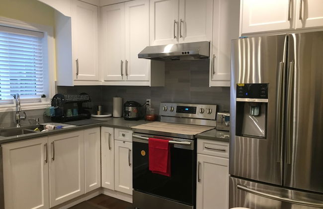 Arbutus Rose House by Elevate Rooms - Photo 13