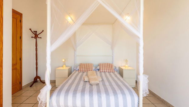 Villa in Arenas With Sea Views and Private Pool - Foto 3, Habitación