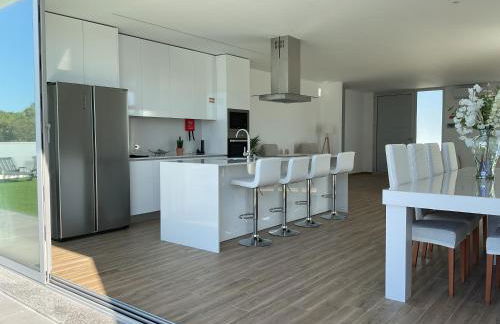 Golden Coast Villa - Pedra do Ouro, 15km da Nazaré - Foto 2